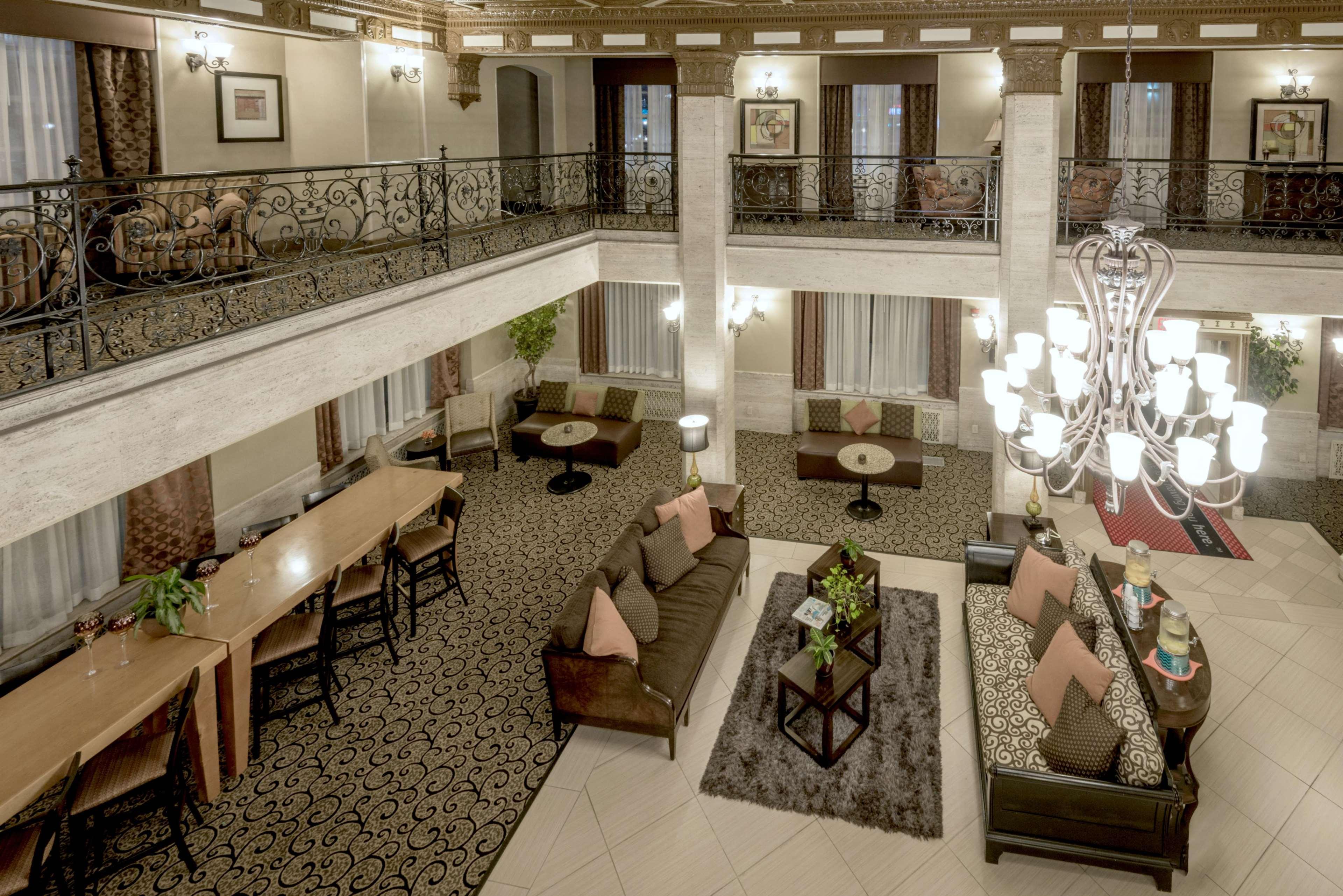 Hampton Inn & Suites Montgomery-Downtown Екстер'єр фото